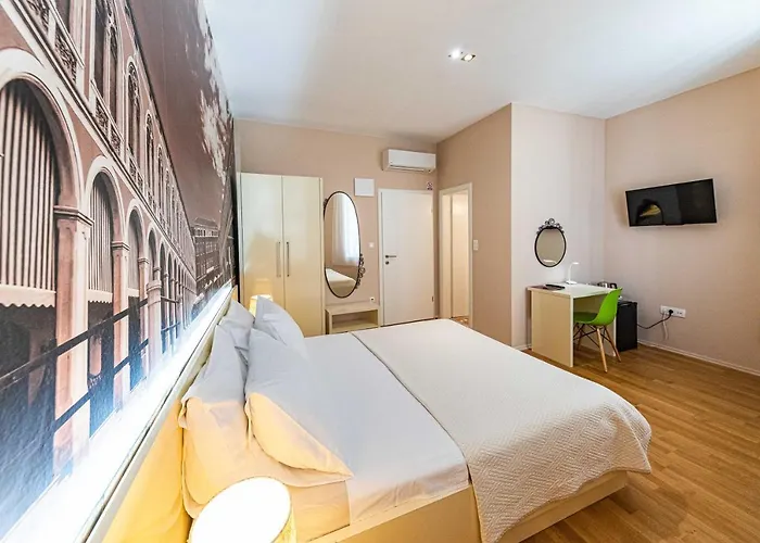 Pjaca City Rooms